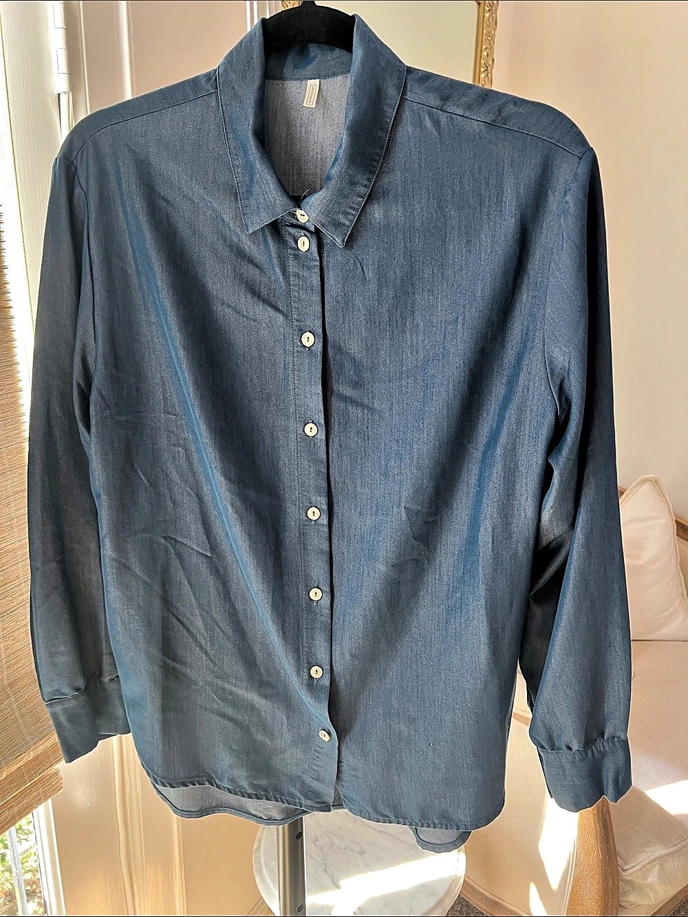 Intimissimi women’s Button Down Shirt in Blue Size Medium
